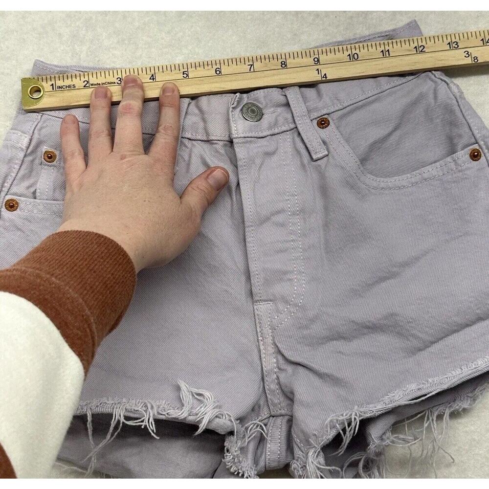 Levis Womens 501 Original High Rise Jean Shorts Size 24 Washed Gray Lilac - Picture 2 of 10